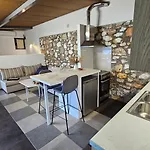 アパート Black Goat *