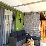 Black Goat アパート クリッシ・アモウディア