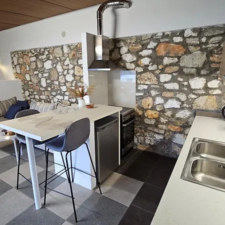 Black Goat Appartement